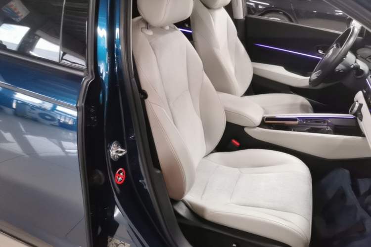 Used Honda Accord New Energy 2023 2.0L ePHEV Flagship Edition Right Front Seat
