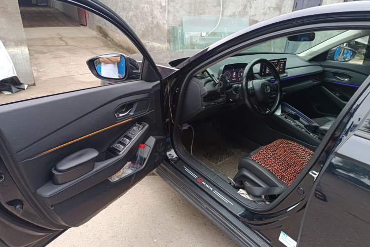 Used Honda Accord New Energy 2023 2.0L ePHEV Luxury Edition Driver Seat