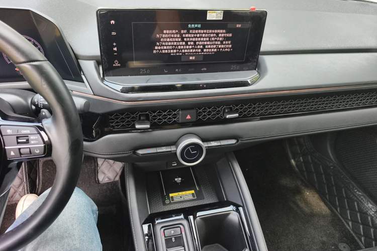 Used Honda Accord New Energy 2023 2.0L ePHEV Prestige Edition Audio And AC Panel