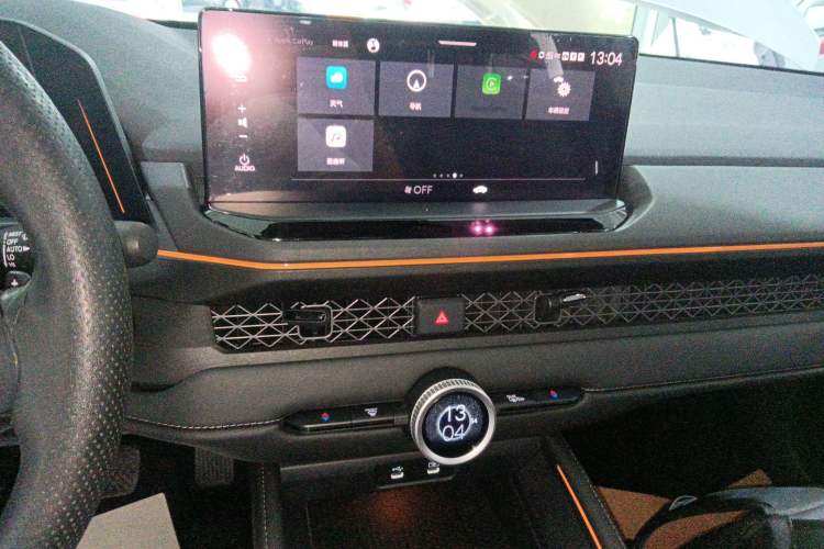 Used Honda Accord New Energy 2023 2.0L ePHEV Luxury Edition Audio And AC Panel
