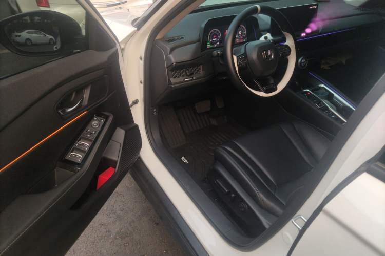 Used Honda Accord New Energy 2023 2.0L ePHEV Luxury Edition Driver Seat