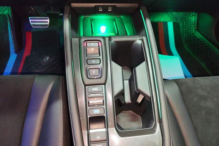 Used Honda Accord New Energy 2023 2.0L ePHEV Flagship Edition Gear Lever