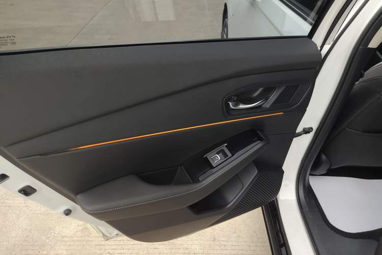 Used Honda Accord New Energy 2023 2.0L ePHEV Prestige Edition Interior 8