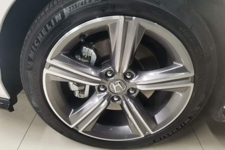 Used Honda Accord New Energy 2023 2.0L ePHEV Prestige Edition Left Front Wheel Hub