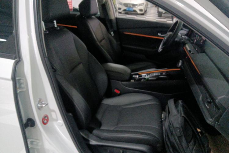 Used Honda Accord New Energy 2023 2.0L ePHEV Luxury Edition Right Front Seat