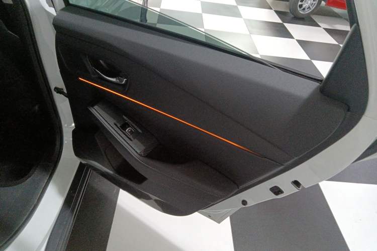 Used Honda Accord New Energy 2023 2.0L ePHEV Luxury Edition Right Rear Door Interior