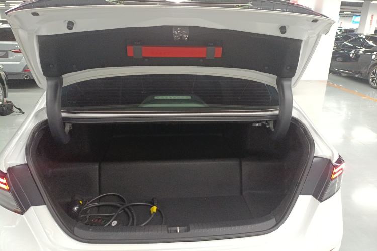 Used Honda Accord New Energy 2023 2.0L ePHEV Smart Edition Trunk