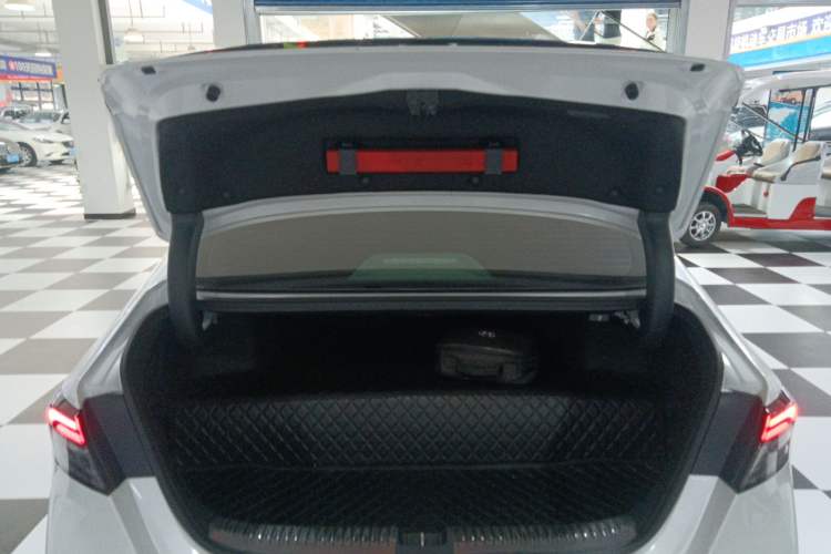 Used Honda Accord New Energy 2023 2.0L ePHEV Luxury Edition Trunk