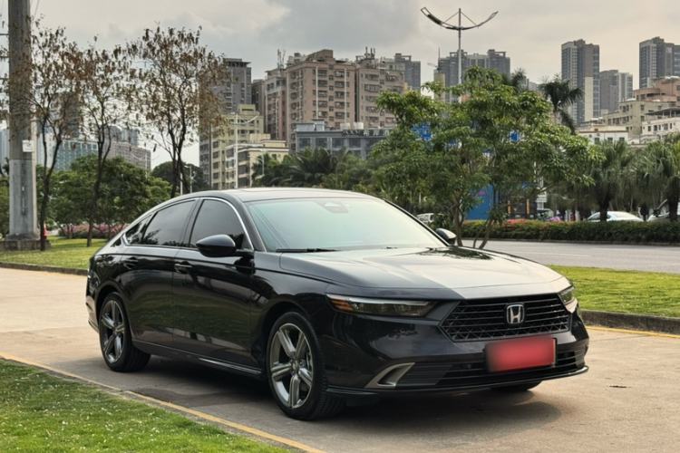 Used Honda Accord New Energy 2025 Model—2.0L e:PHEV Prestige Version Exterior 5