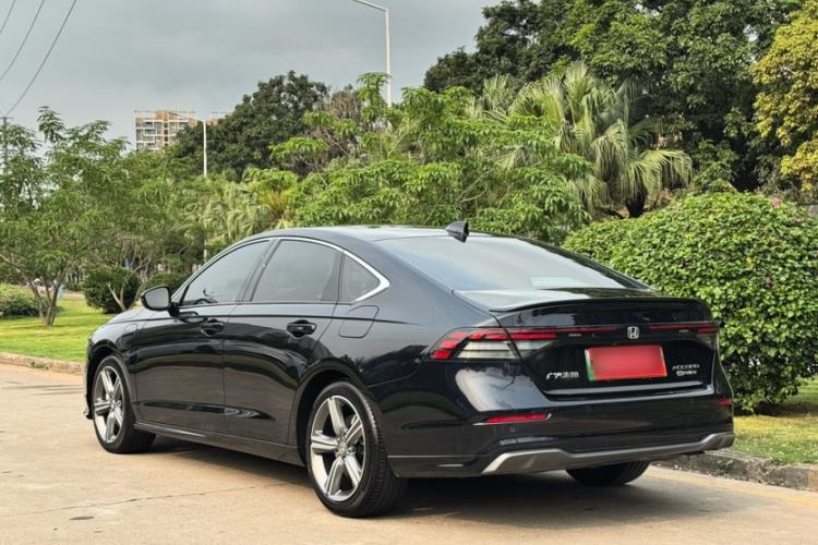 Used Honda Accord New Energy 2025 Model—2.0L e:PHEV Prestige Version Exterior 9
