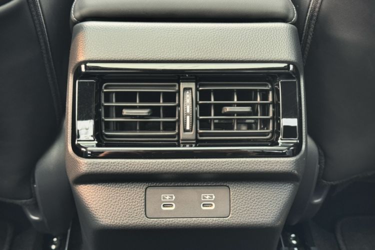 Used Honda Accord New Energy 2025 Model—2.0L e:PHEV Prestige Version Interior 10