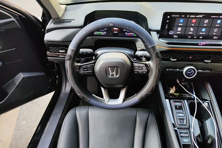 Used Honda Accord New Energy 2025 Model—2.0L e:PHEV Prestige Version Steering Wheel