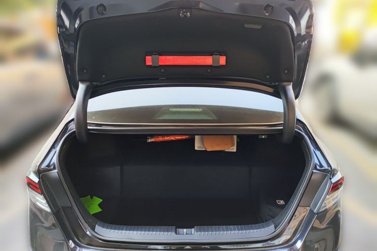 Used Honda Accord New Energy 2025 Model—2.0L e:PHEV Prestige Version Trunk