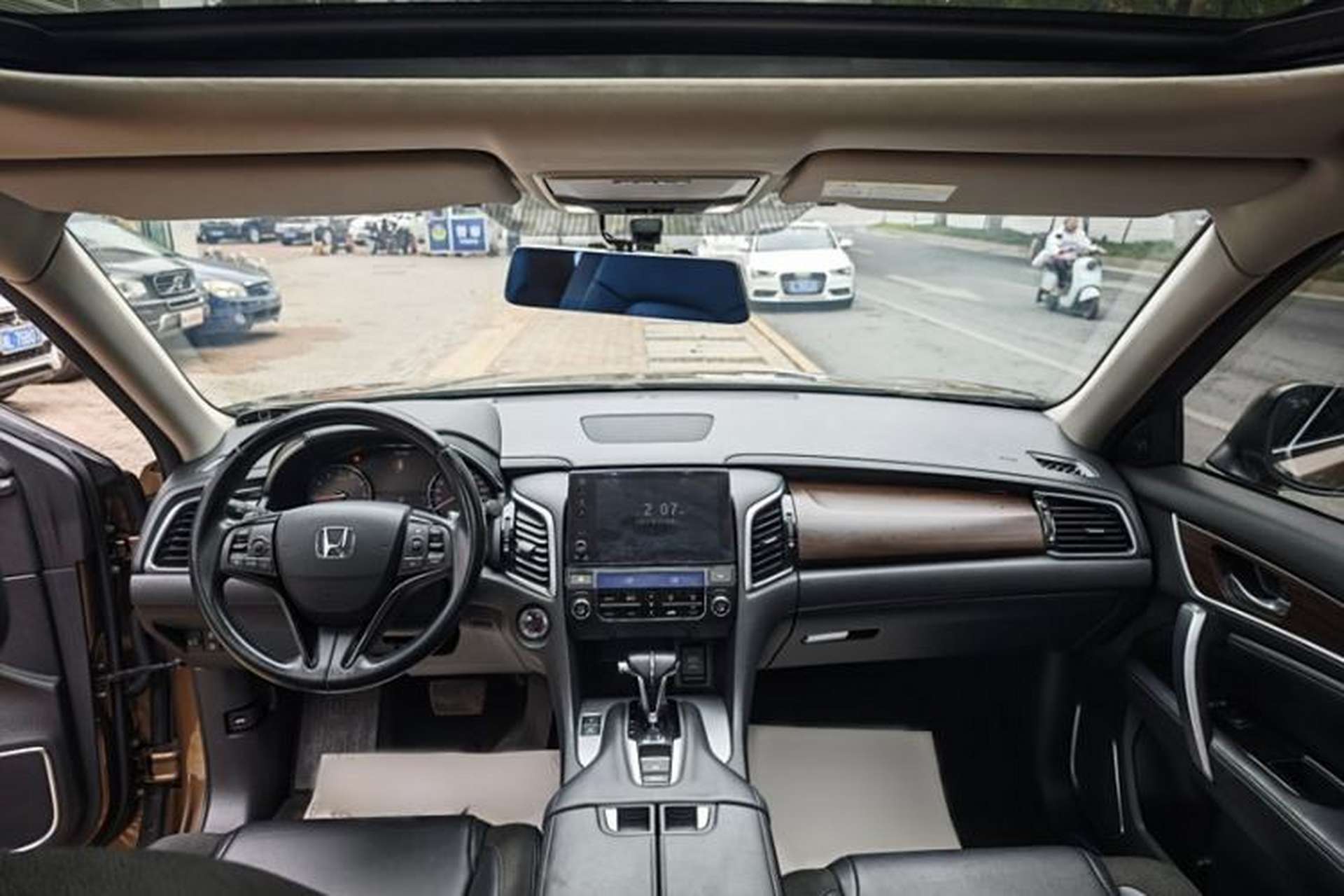 Used Honda Avancier 2017 240TURBO Two-Wheel Drive Comfort Version Interior 1