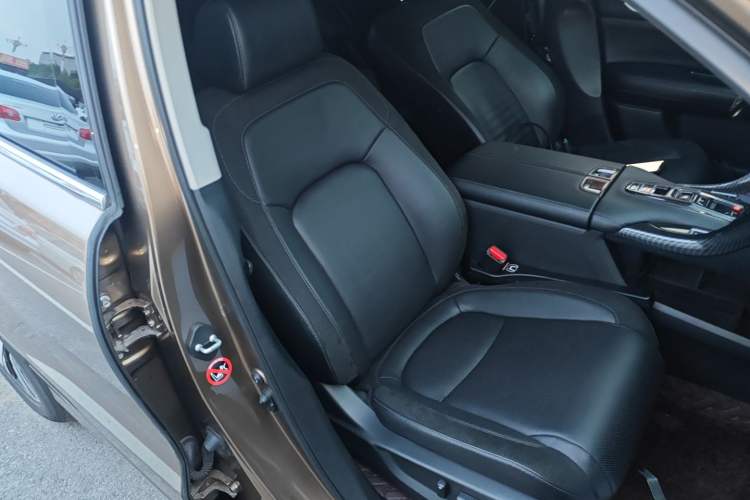 Used Honda Avancier 2017 370TURBO Four-Wheel Drive Prestige Edition Right Front Seat