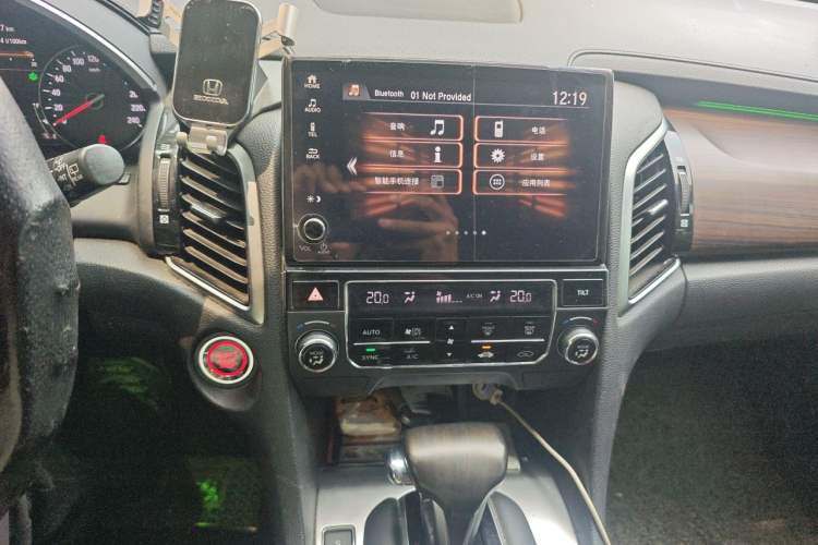 Used Honda Avancier 2017 240TURBO Two-Wheel Drive Elite Edition Audio And AC Panel