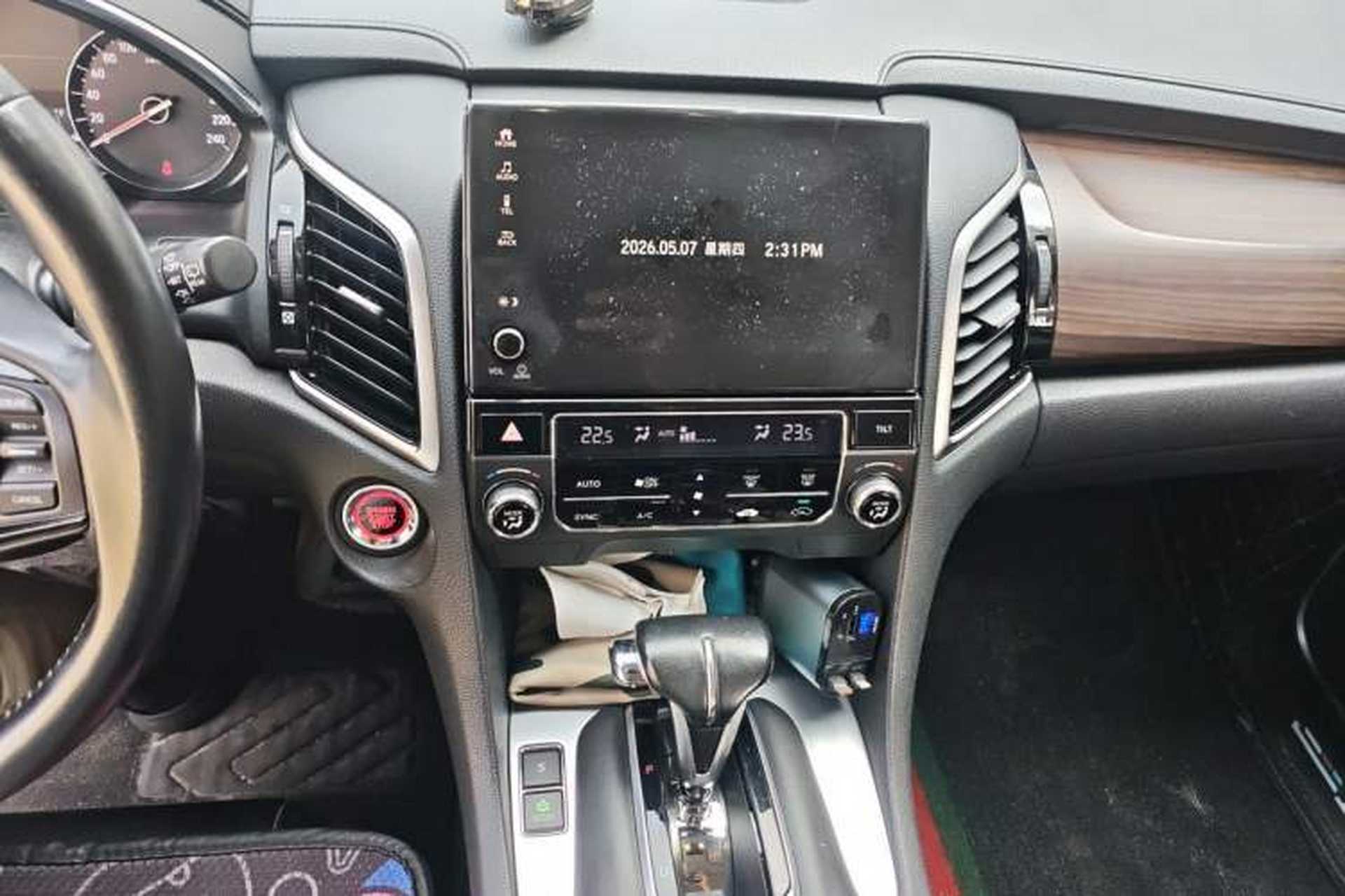Used Honda Avancier 2017 240TURBO Two-Wheel Drive Comfort Version Audio And AC Panel