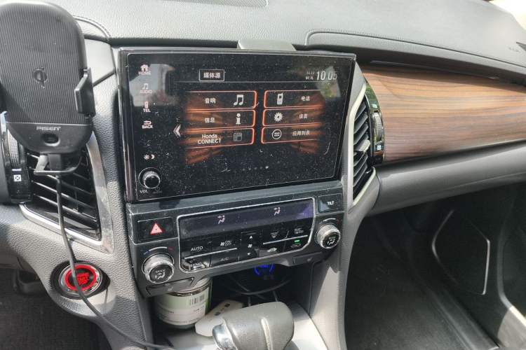 Used Honda Avancier 2017 240TURBO Two-Wheel Drive Luxury Edition Audio And AC Panel