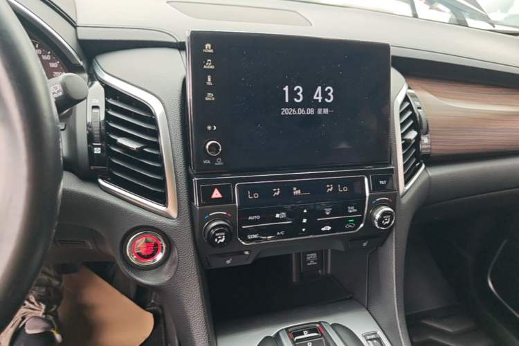 Used Honda Avancier 2017 370TURBO 2WD Luxury Edition Audio And AC Panel