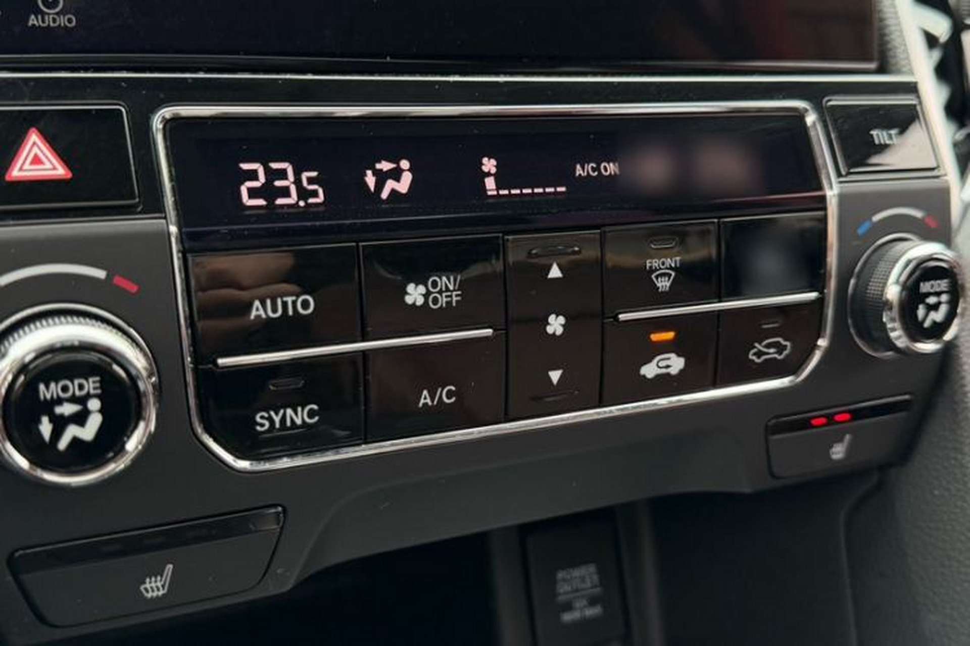 Used Honda Avancier 2017 370TURBO 2WD Luxury Edition Audio And AC Panel
