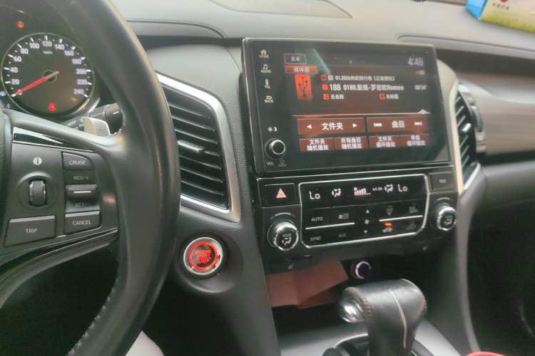 Used Honda Avancier 2017 240TURBO Two-Wheel Drive Luxury Edition Audio And AC Panel