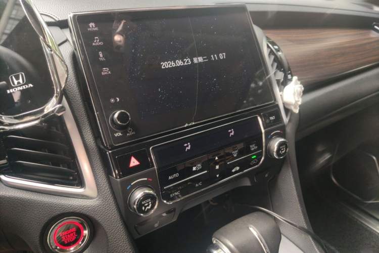 Used Honda Avancier 2017 240TURBO Two-Wheel Drive Premium Edition Audio And AC Panel
