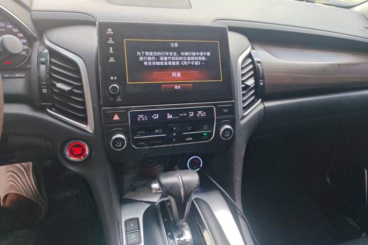Used Honda Avancier 2017 240TURBO Two-Wheel Drive Comfort Version Audio And AC Panel