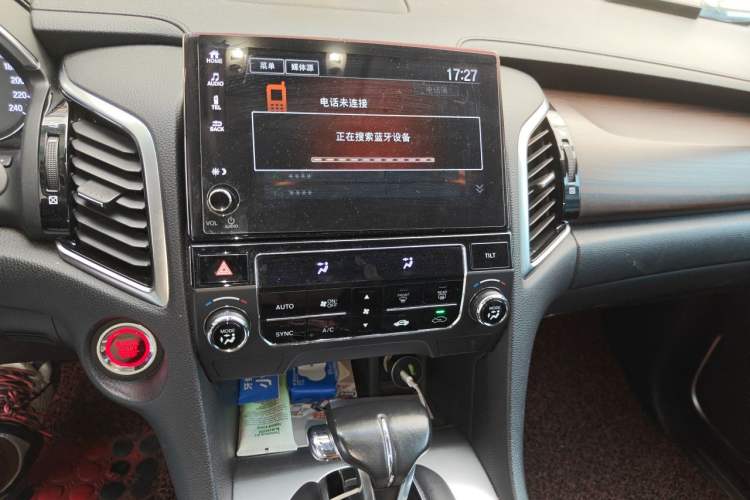 Used Honda Avancier 2017 240TURBO Two-Wheel Drive Comfort Version Audio And AC Panel