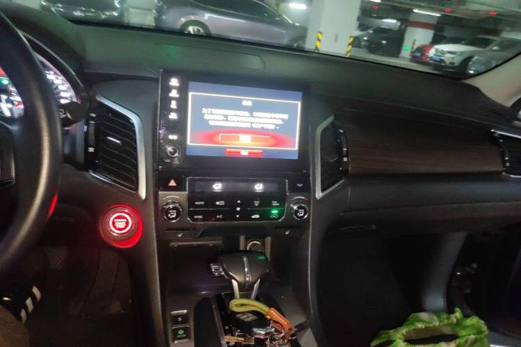 Used Honda Avancier 2017 240TURBO Two-Wheel Drive Luxury Edition Audio And AC Panel