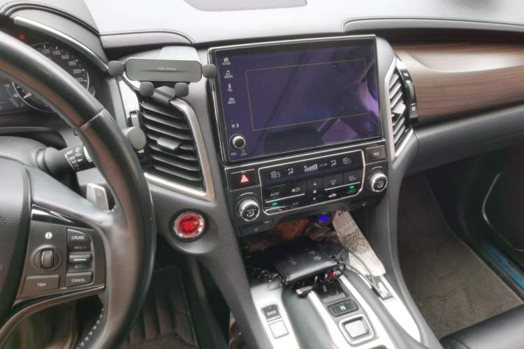 Used Honda Avancier 2017 370TURBO 2WD Luxury Edition Audio And AC Panel