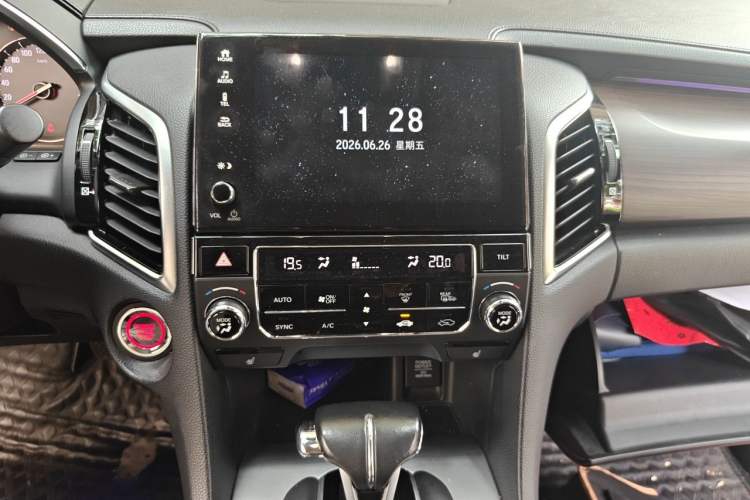 Used Honda Avancier 2017 240TURBO Two-Wheel Drive Premium Edition Audio And AC Panel