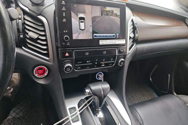 Used Honda Avancier 2017 240TURBO Two-Wheel Drive Comfort Version Audio And AC Panel