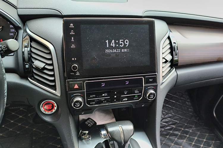 Used Honda Avancier 2017 240TURBO Two-Wheel Drive Premium Edition Audio And AC Panel