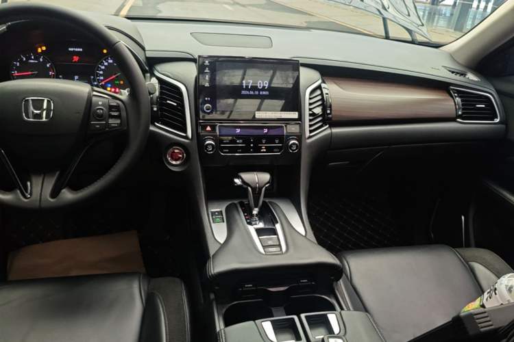 Used Honda Avancier 2017 240TURBO Two-Wheel Drive Comfort Version Audio And AC Panel