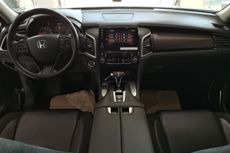 Used Honda Avancier 2017 240TURBO Two-Wheel Drive Comfort Version Center Console