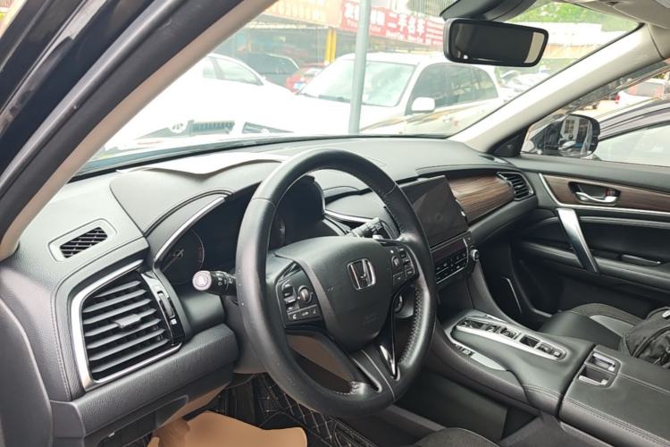 Used Honda Avancier 2017 370TURBO 2WD Luxury Edition Center Console