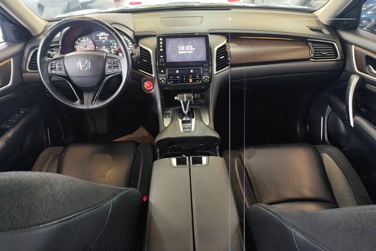 Used Honda Avancier 2017 240TURBO Two-Wheel Drive Premium Edition Center Console