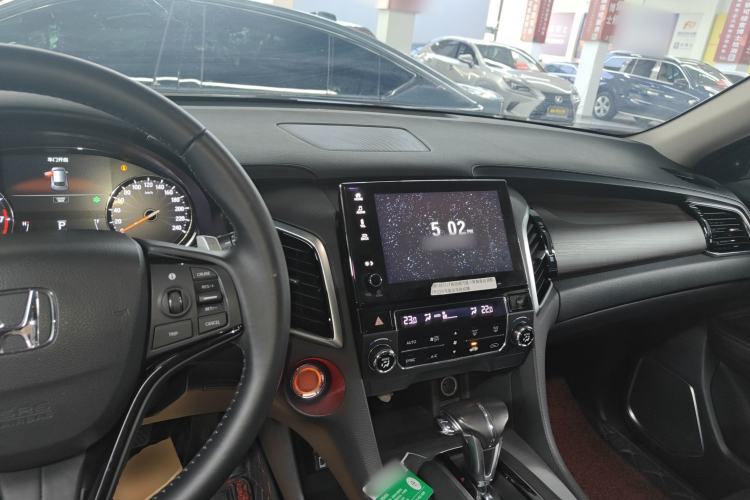 Used Honda Avancier 2017 240TURBO Two-Wheel Drive Comfort Version Center Console
