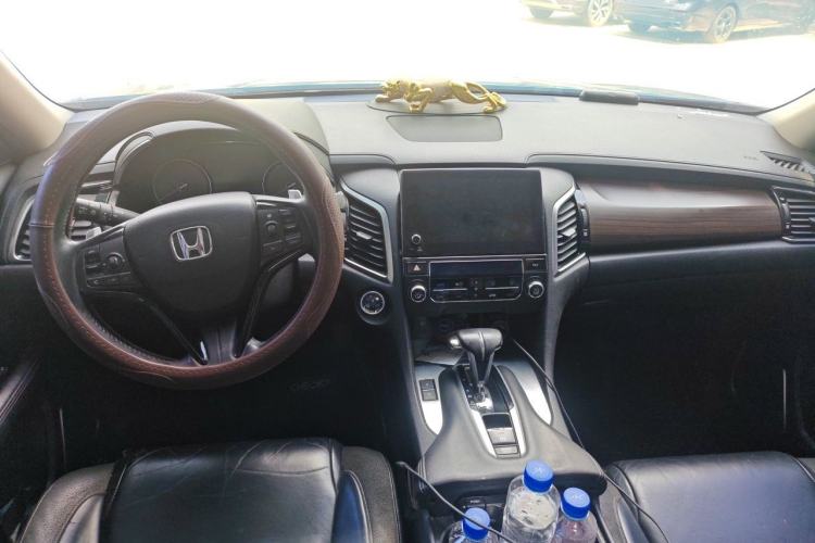 Used Honda Avancier 2017 240TURBO Two-Wheel Drive Comfort Version Center Console