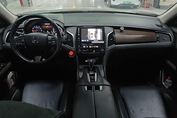 Used Honda Avancier 2017 240TURBO Two-Wheel Drive Comfort Version Center Console
