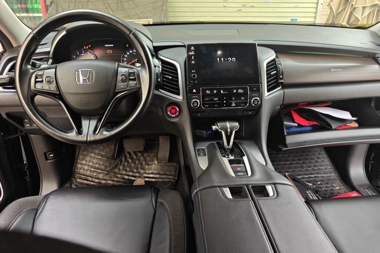 Used Honda Avancier 2017 240TURBO Two-Wheel Drive Premium Edition Center Console