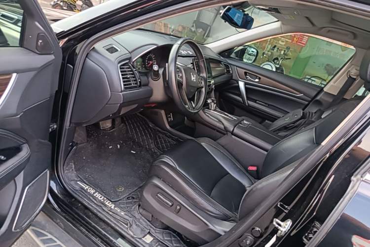 Used Honda Avancier 2017 240TURBO Two-Wheel Drive Premium Edition Driver Seat