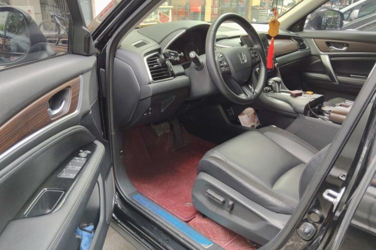 Used Honda Avancier 2017 240TURBO Two-Wheel Drive Premium Edition Driver Seat