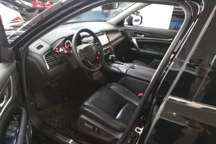 Used Honda Avancier 2017 240TURBO Two-Wheel Drive Luxury Edition Driver Seat