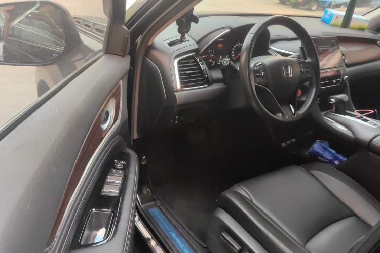 Used Honda Avancier 2017 240TURBO Two-Wheel Drive Luxury Edition Driver Seat