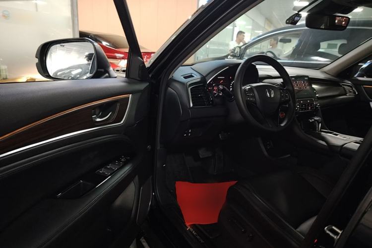 Used Honda Avancier 2017 240TURBO Two-Wheel Drive Premium Edition Driver Seat