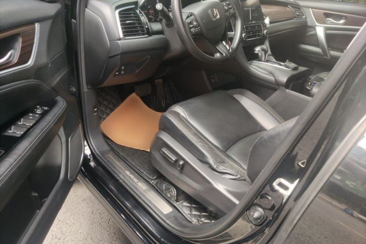 Used Honda Avancier 2017 240TURBO Two-Wheel Drive Premium Edition Driver Seat