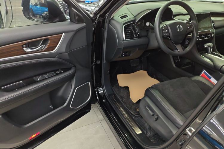 Used Honda Avancier 2017 240TURBO Two-Wheel Drive Elite Edition Driver Seat