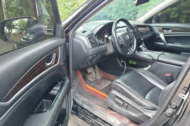 Used Honda Avancier 2017 240TURBO Two-Wheel Drive Luxury Edition Driver Seat