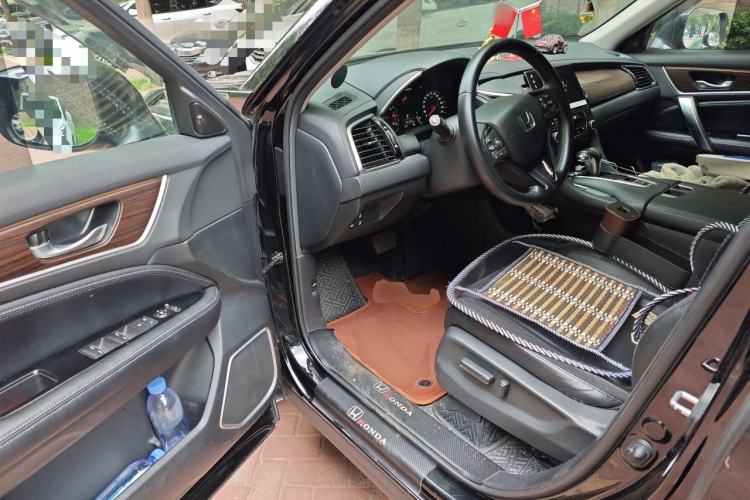 Used Honda Avancier 2017 240TURBO Two-Wheel Drive Premium Edition Driver Seat